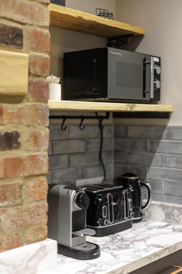The Getaway! 3 Bed House - Plymouth - Sleeps 7 - Free Parking - Habita Property Exteriör bild