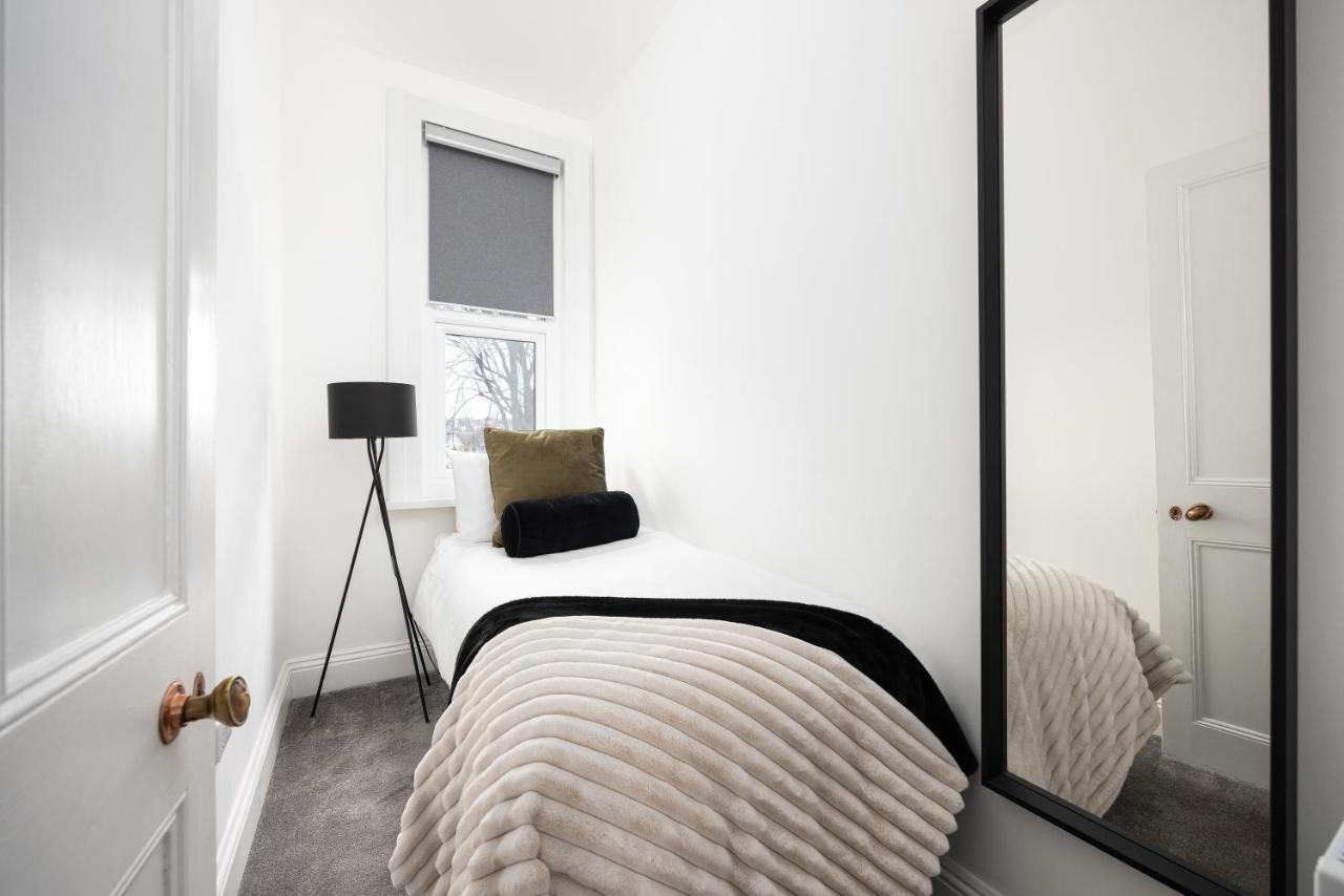 The Getaway! 3 Bed House - Plymouth - Sleeps 7 - Free Parking - Habita Property Exteriör bild